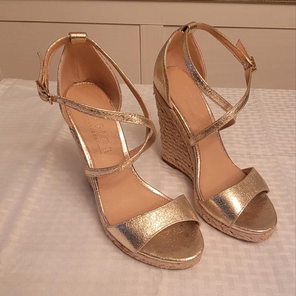Office London Metalic, Scrappy Shoe